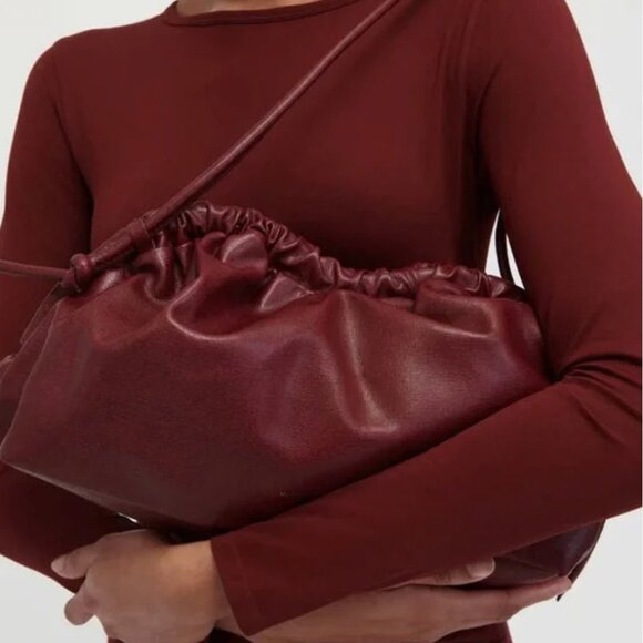 Mansur Gavriel Oversized Cloud Clutch Claret - ISO looking for! - Picture 1 of 2